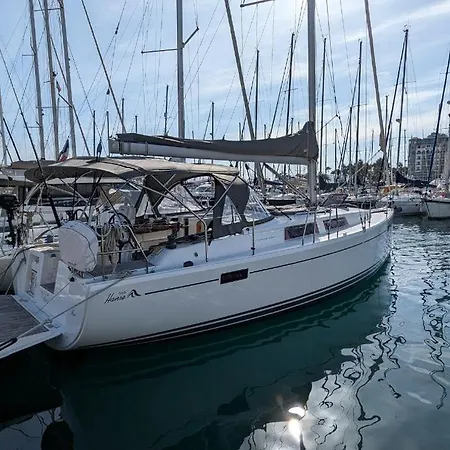 Botel Ideal Lions - Dielli Cannes
